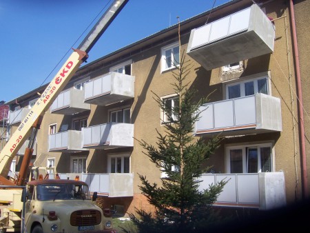 montáž 12ks balkónov 3x1,5m Ružomberok
